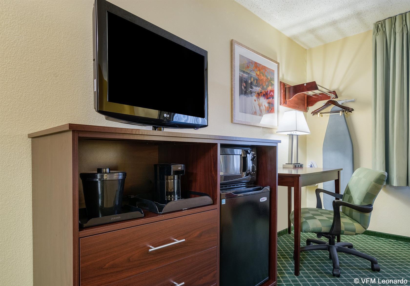 Quality Inn Нюарк Екстериор снимка