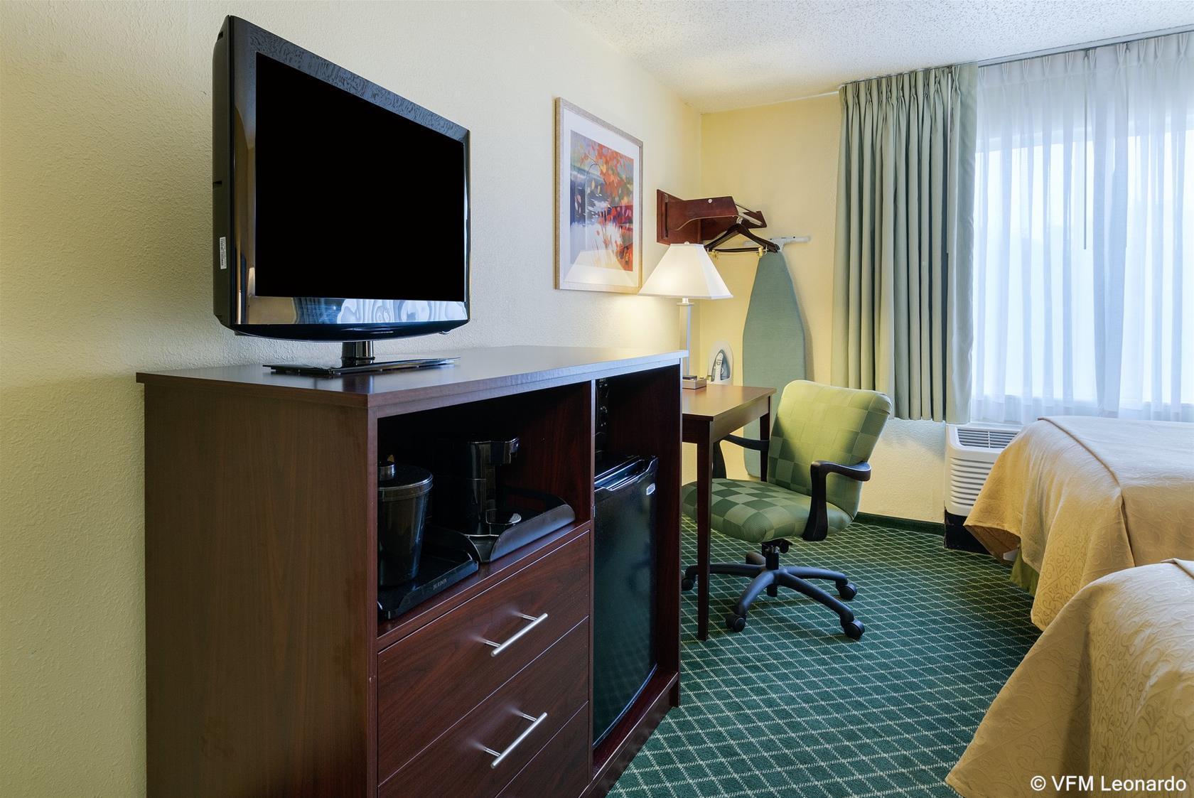 Quality Inn Нюарк Екстериор снимка