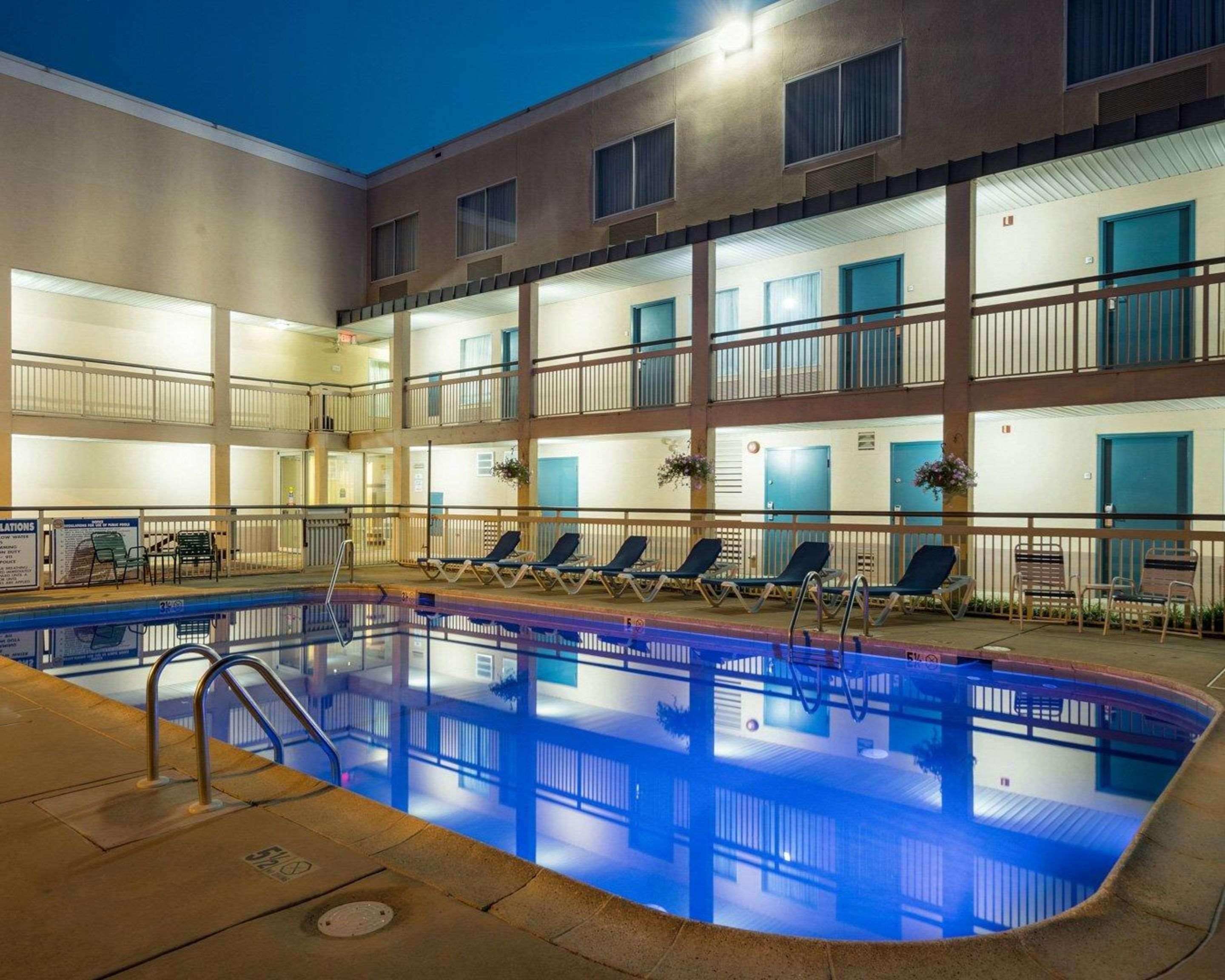 Quality Inn Нюарк Екстериор снимка