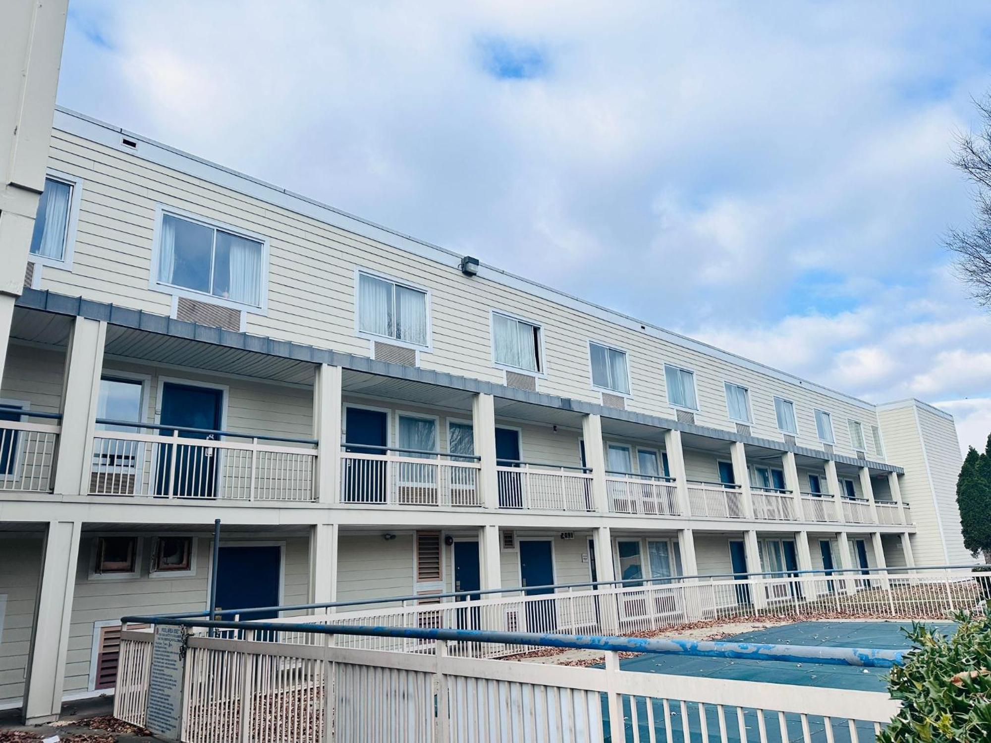 Quality Inn Нюарк Екстериор снимка
