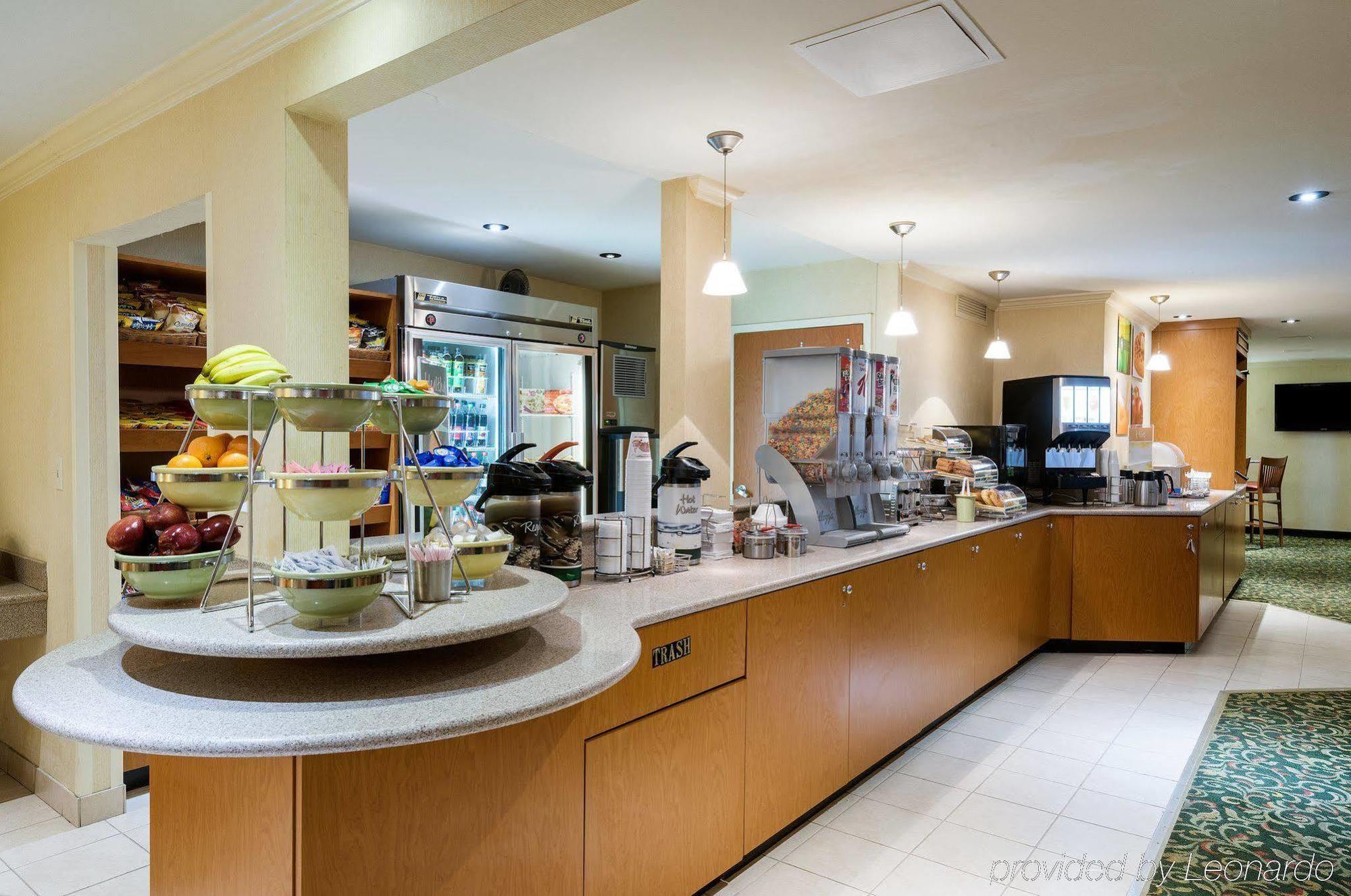 Quality Inn Нюарк Екстериор снимка